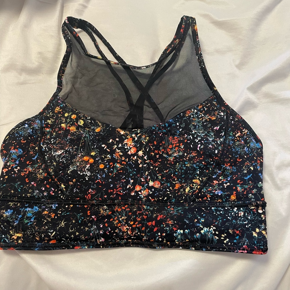 Lululemon sports bra